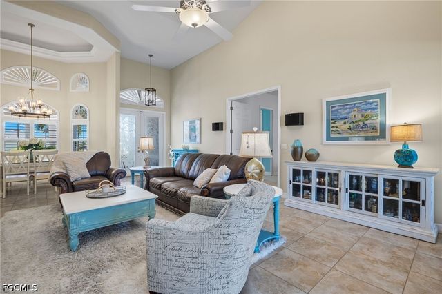 2710 SW 27th PL, Cape Coral, FL 33914