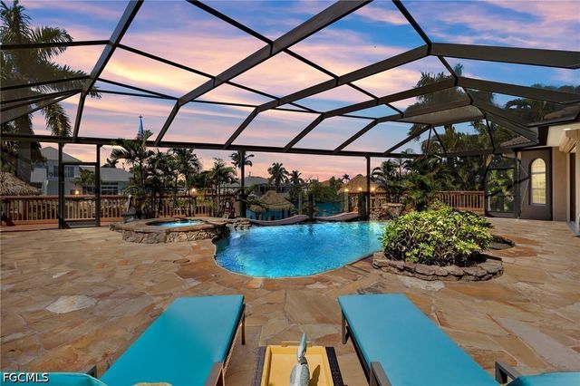 2710 SW 27th PL, Cape Coral, FL 33914