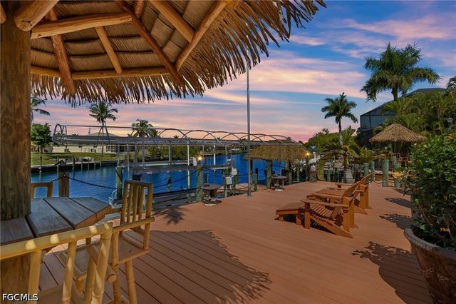 2710 SW 27th PL, Cape Coral, FL 33914