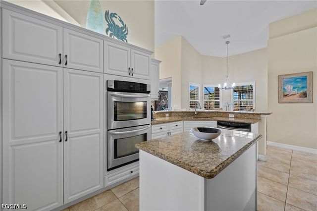 2710 SW 27th PL, Cape Coral, FL 33914