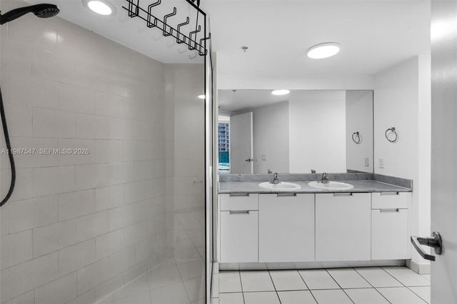 1881 79th St Cswy 705, North Bay Village, FL 33141