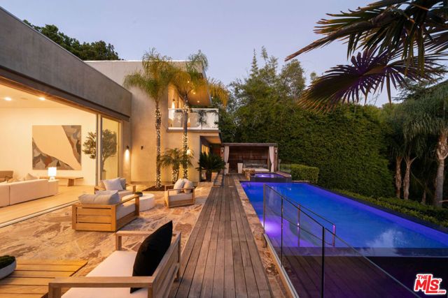 2731 Hutton Drive, Beverly Hills, CA 90210