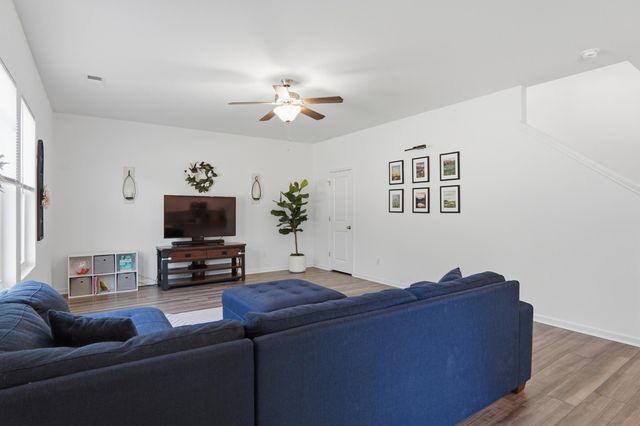 602 Polaris Way, Summerville, SC 29486