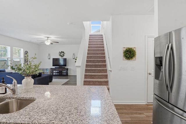 602 Polaris Way, Summerville, SC 29486