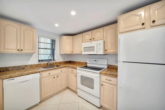 2450 Deer Creek Country Club Blvd 109-B, Deerfield Beach, FL 33442