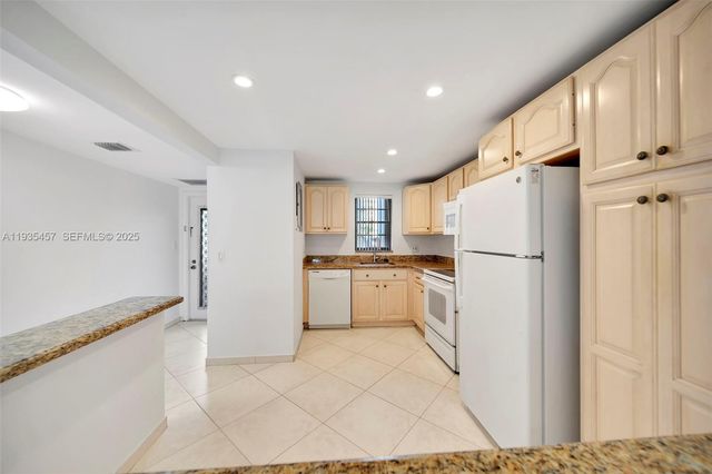 2450 Deer Creek Country Club Blvd 109-B, Deerfield Beach, FL 33442