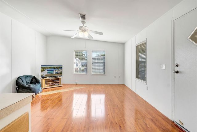 4920 NW 2nd Terrace, Pompano Beach, FL 33064
