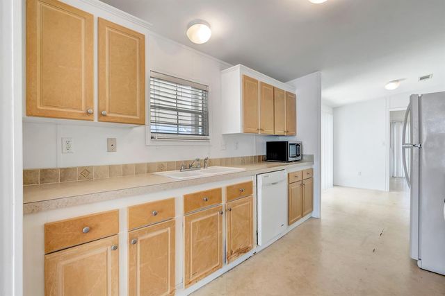4920 NW 2nd Terrace, Pompano Beach, FL 33064