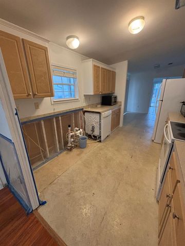 4920 NW 2nd Terrace, Pompano Beach, FL 33064