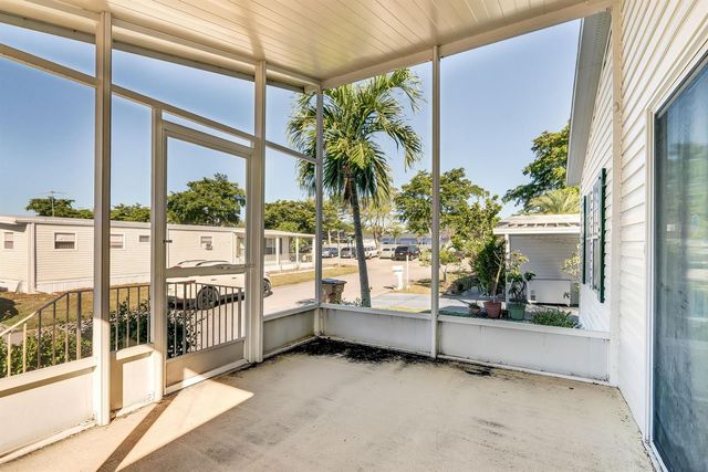 4920 NW 2nd Terrace, Pompano Beach, FL 33064