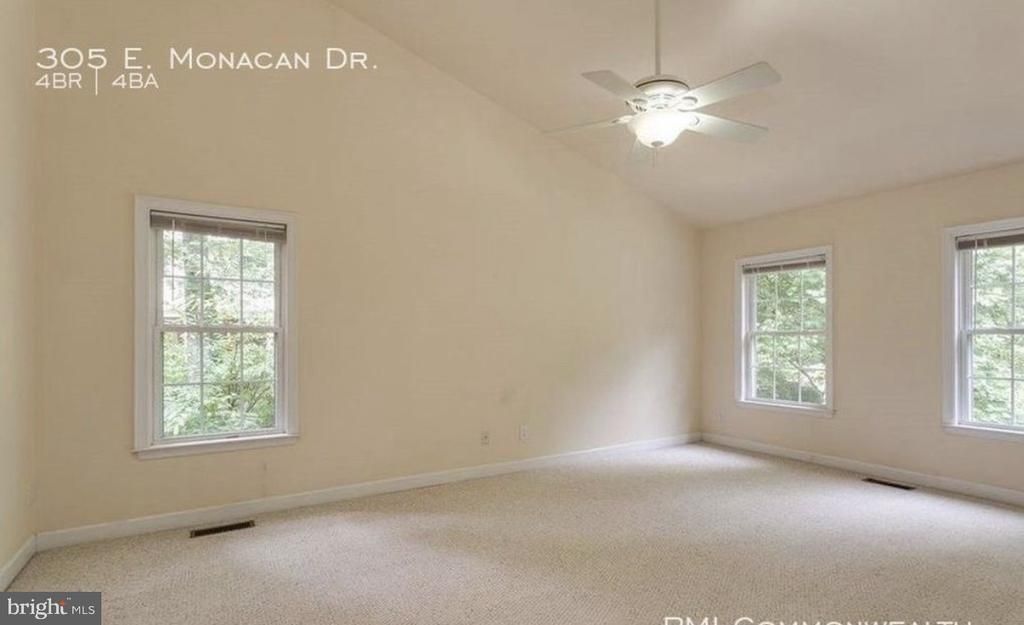 305 E MONACAN DR, Charlottesville, VA 22901