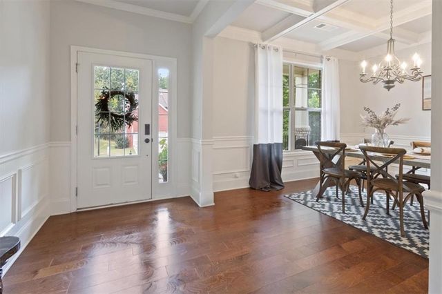 206 White Cloud Run, Canton, GA 30114