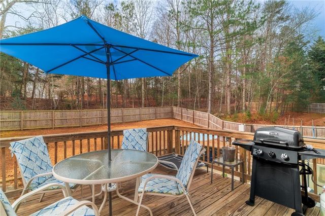 206 White Cloud Run, Canton, GA 30114