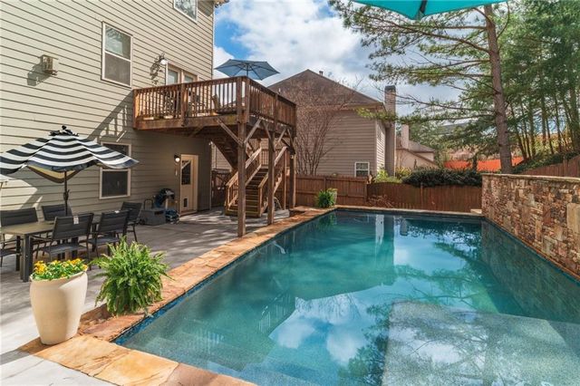 206 White Cloud Run, Canton, GA 30114