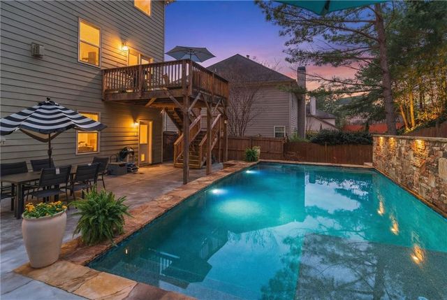 206 White Cloud Run, Canton, GA 30114