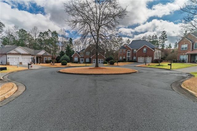 206 White Cloud Run, Canton, GA 30114
