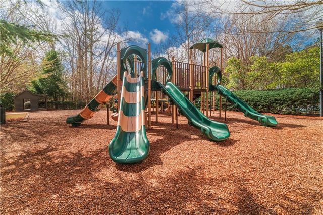 206 White Cloud Run, Canton, GA 30114