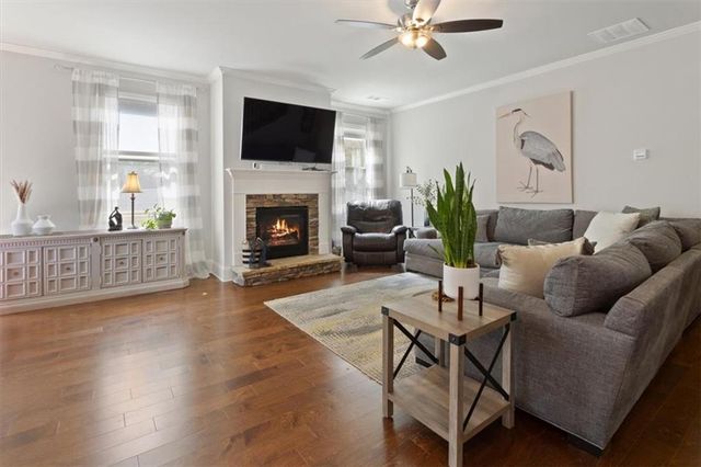 206 White Cloud Run, Canton, GA 30114