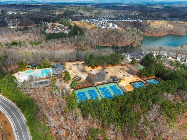 206 White Cloud Run, Canton, GA 30114