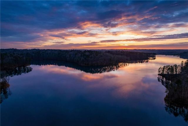 206 White Cloud Run, Canton, GA 30114