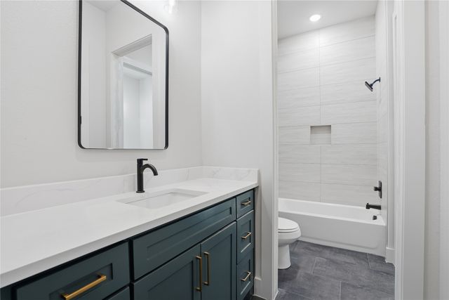 2700 Veridian Point Drive, Burleson, TX 76028