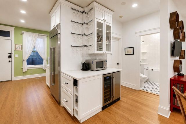 4428 N Malden Street 3N, Chicago, IL 60640
