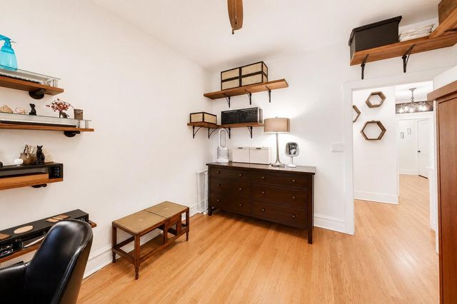 4428 N Malden Street 3N, Chicago, IL 60640