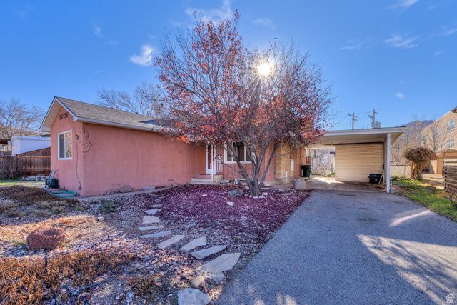 72 E 200 N, Moab, UT 84532