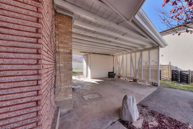 72 E 200 N, Moab, UT 84532