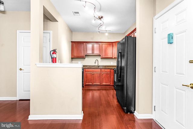 4344 CHAMPIONS RUN, Cherry Hill, NJ 08002