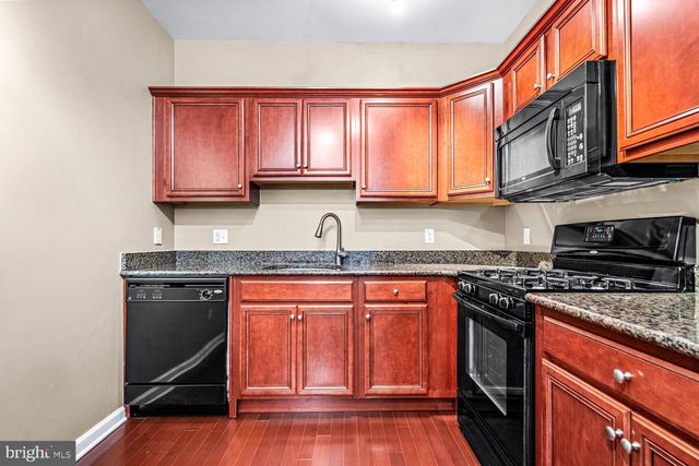 4344 CHAMPIONS RUN, Cherry Hill, NJ 08002