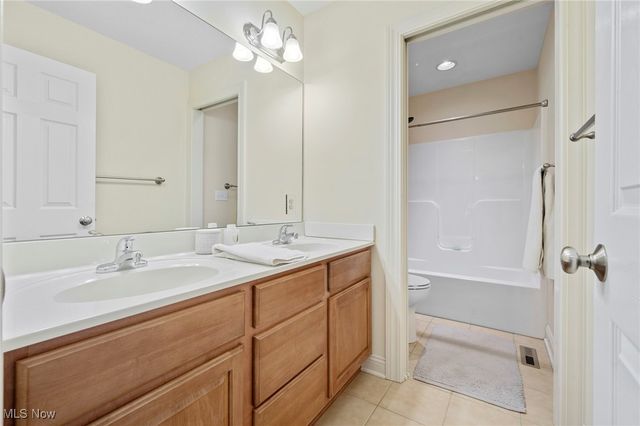 7590 Woodland Avenue, Hudson, OH 44236