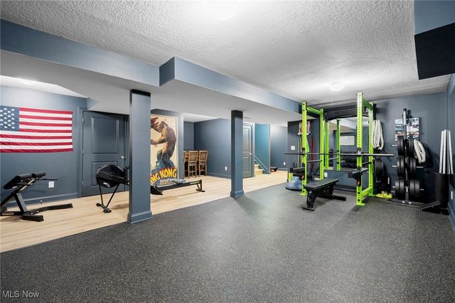 7590 Woodland Avenue, Hudson, OH 44236