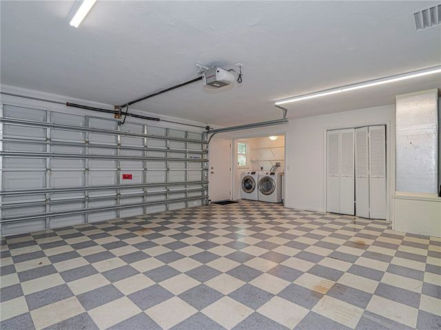 856 Norfolk Pine Lane, Vero Beach, FL 32963