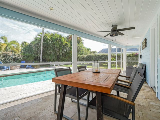 856 Norfolk Pine Lane, Vero Beach, FL 32963