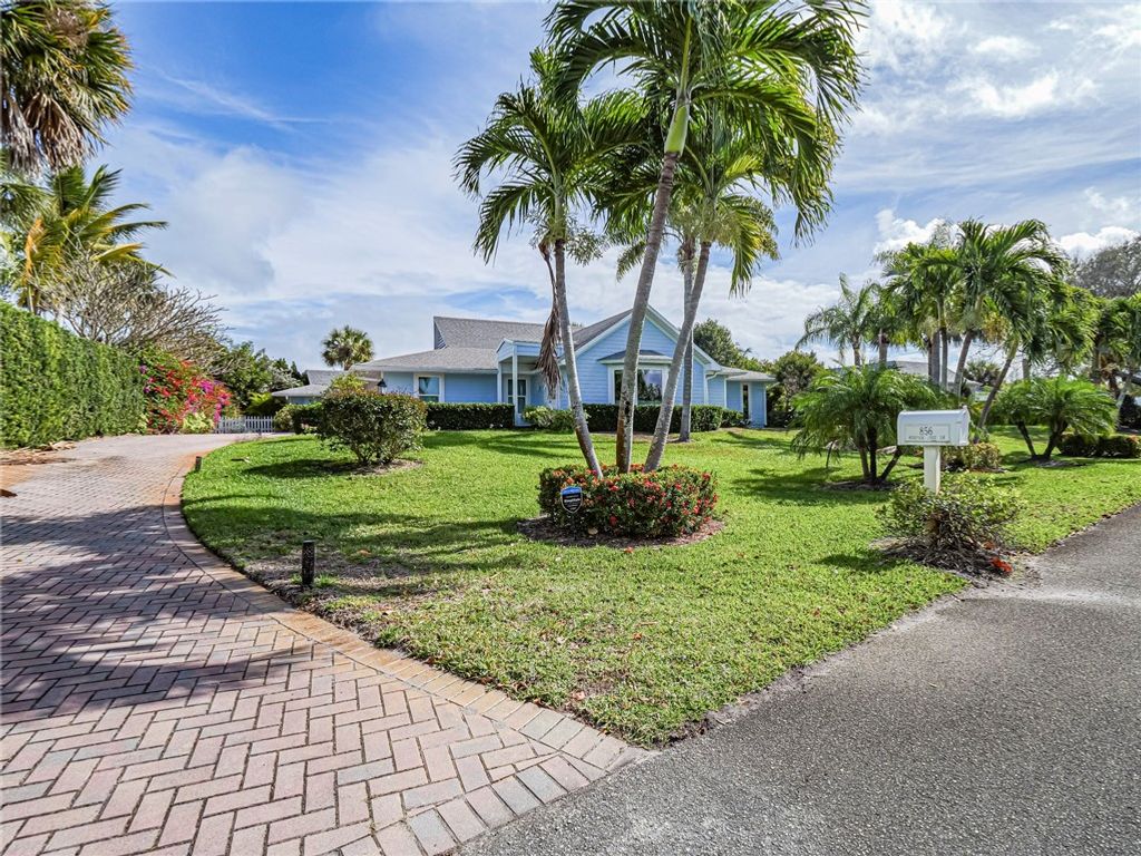 856 Norfolk Pine Lane, Vero Beach, FL 32963