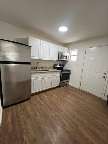 611 AVENUE S NE, Winter Haven, FL 33881