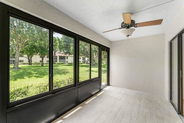 3349 Lucerne Park Drive, Greenacres, FL 33467