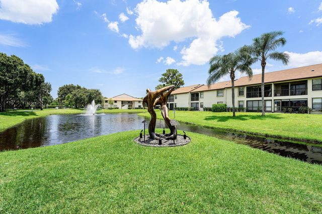 3349 Lucerne Park Drive, Greenacres, FL 33467