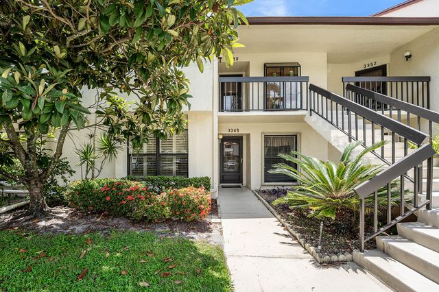 3349 Lucerne Park Drive, Greenacres, FL 33467