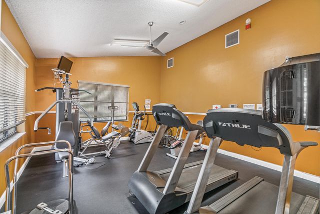 3349 Lucerne Park Drive, Greenacres, FL 33467