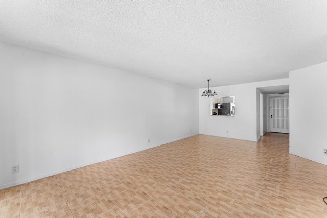 3349 Lucerne Park Drive, Greenacres, FL 33467