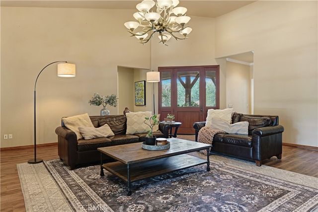23315 Old Wagon Road, Escondido, CA 92027