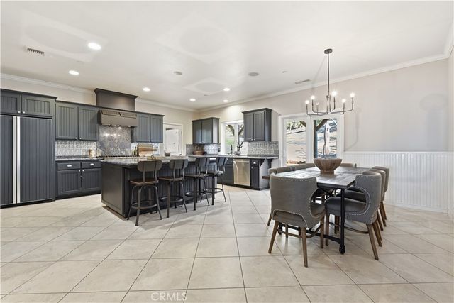 23315 Old Wagon Road, Escondido, CA 92027