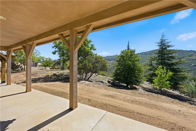 23315 Old Wagon Road, Escondido, CA 92027