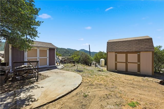 23315 Old Wagon Road, Escondido, CA 92027