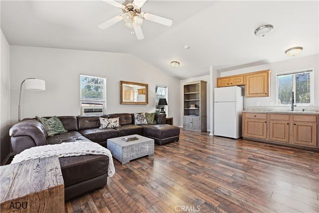 23315 Old Wagon Road, Escondido, CA 92027