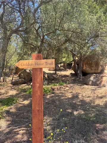 23315 Old Wagon Road, Escondido, CA 92027