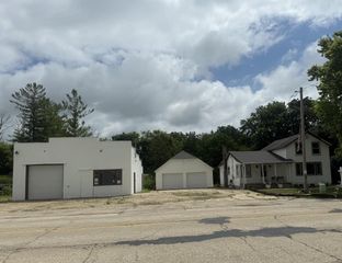 N4946 County Road WS, Iron Ridge, WI 53035