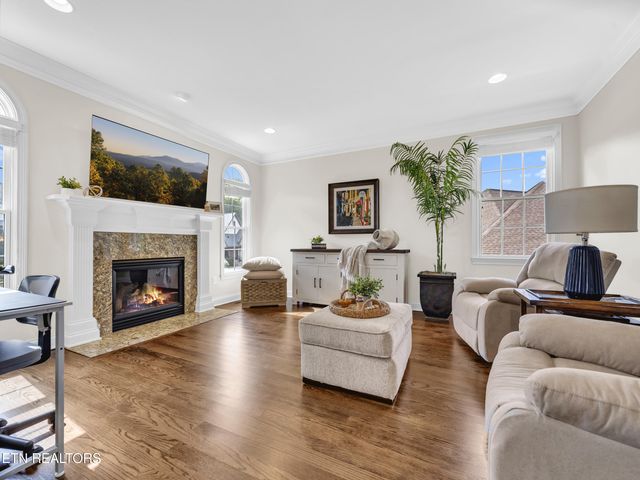 2326 Covered Bridge Blvd, Knoxville, TN 37932